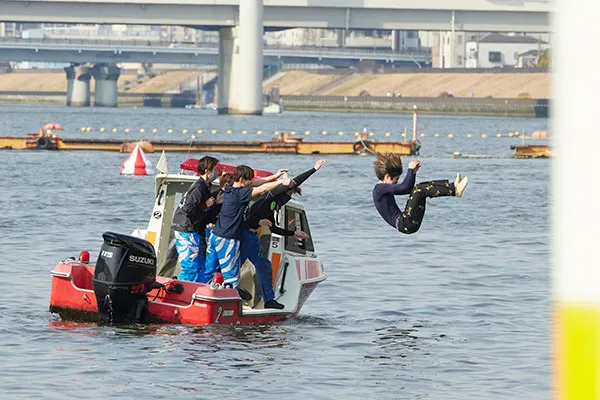 遠藤圭吾(えんどう けいご)選手が待ちに待ったデビュー初勝利の水神祭の様子。東京支部・ボートレース江戸川・競艇