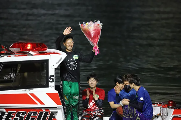 2022年8月、129期の屋良龍紀(やら りゅうき)選手がデビュー初勝利。ボートレーサー・競艇