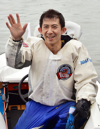 競艇選手 福岡支部の瓜生正義選手は福岡県出身のボートレーサー